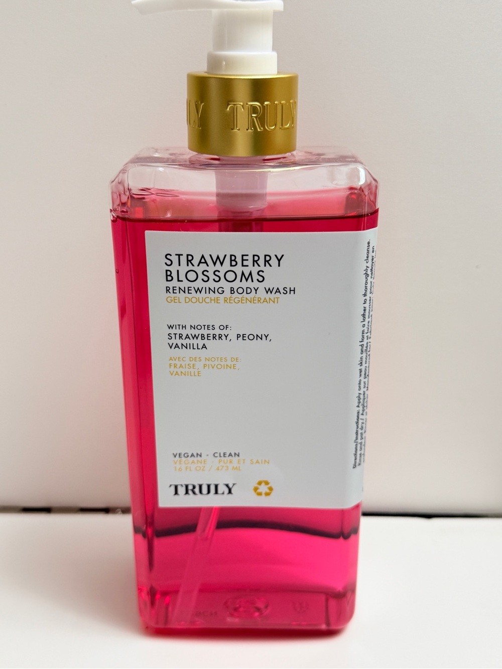 TRULY Strawberry Blossoms Body Wash - New